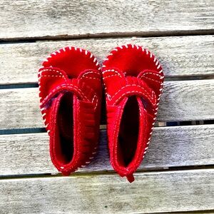 EUC Minnetonka Baby Mocassins- Size 1